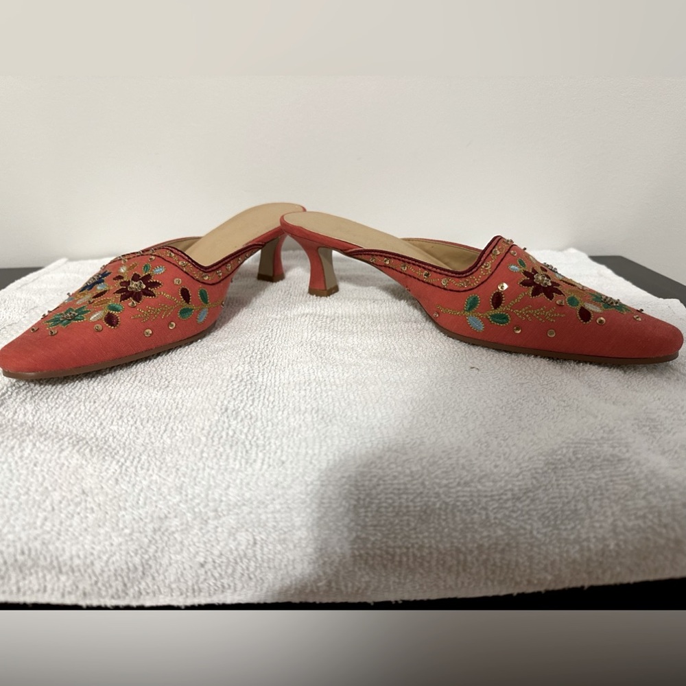 Mules, coral base color with beautiful embroidery, low heel, barely worn